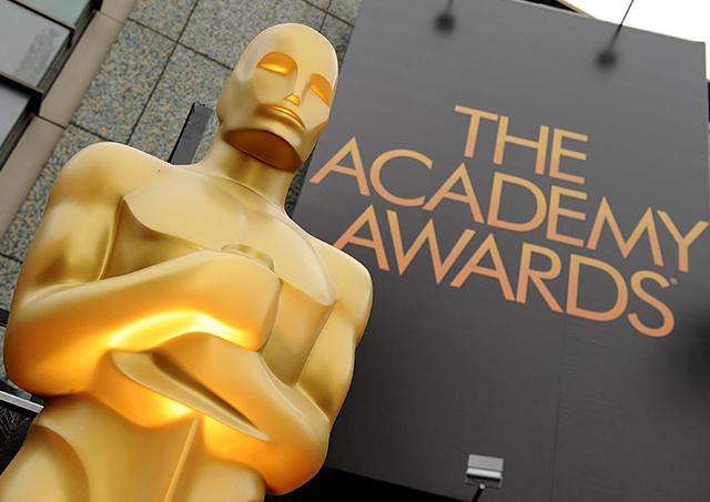 The+famous+gold+statue+stands+outside+the+84th+Annual+Academy+Awards+show+at+the+Hollywood+and+Highland+Center+in+Los+Angeles%2C+Calif.+The+Pasadena+Philharmonic+Society+will+present+a+concert+titled+%E2%80%98And+the+Oscar+goes+to+%E2%80%A6%E2%80%99+May+15+on+the+Central+campus.+%0A