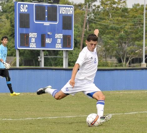 Jefrey Hernandez faces off against Coastal Bend College last season. San Jac beat the Cougars 3-2 at the Region XIV tournament on Oct. 29 to advance to the South District Semifinals.