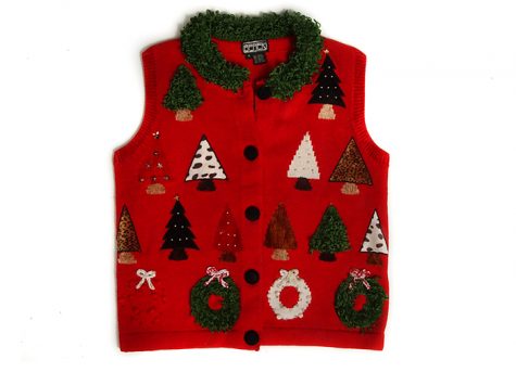 Pharmacy Tech Wraps Semester With ‘Ugly Sweater’ Festivities