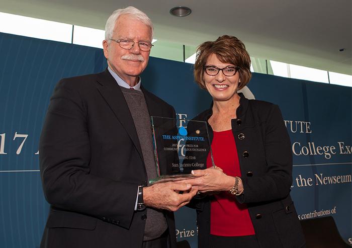 San+Jacinto+College+Chancellor+Dr.+Brenda+Hellyer+%28right%29+accepts+the+Rising+Star+award+from+former+U.S.+Representative+from+California%2C+George+Miller+March+14+at+the+Newseum+in+Washington%2C+DC.