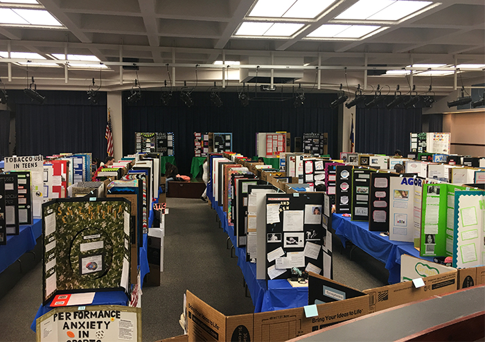 Research projects from over 300 students enrolled in psychology classes lined the floor of the Monument Room on April 20. 