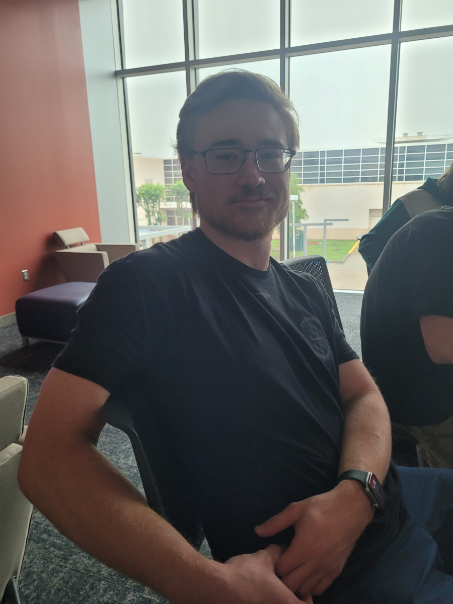 Hayden West, Aviation